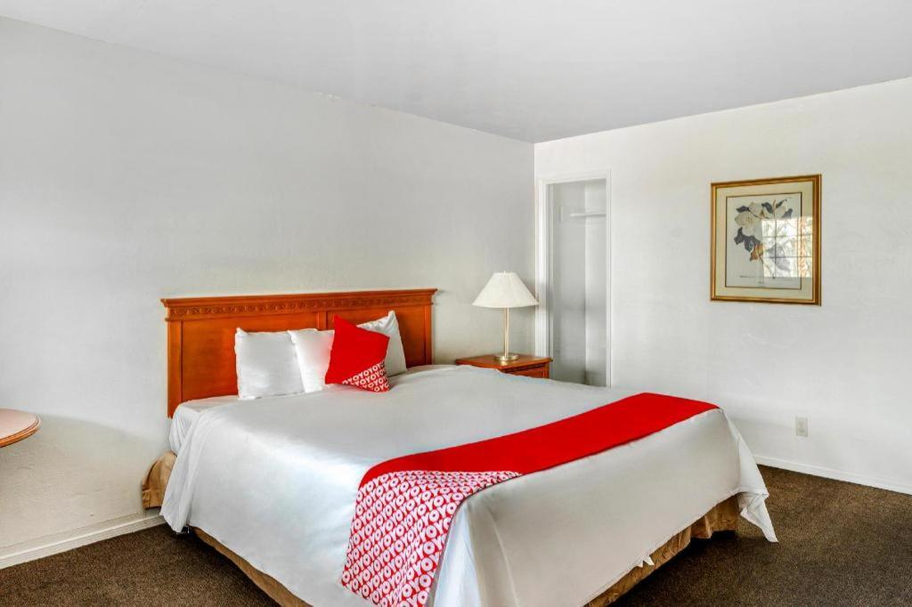 Oyo Gateway Motel Las Vegas North Strip/Fremont St. Area Εξωτερικό φωτογραφία