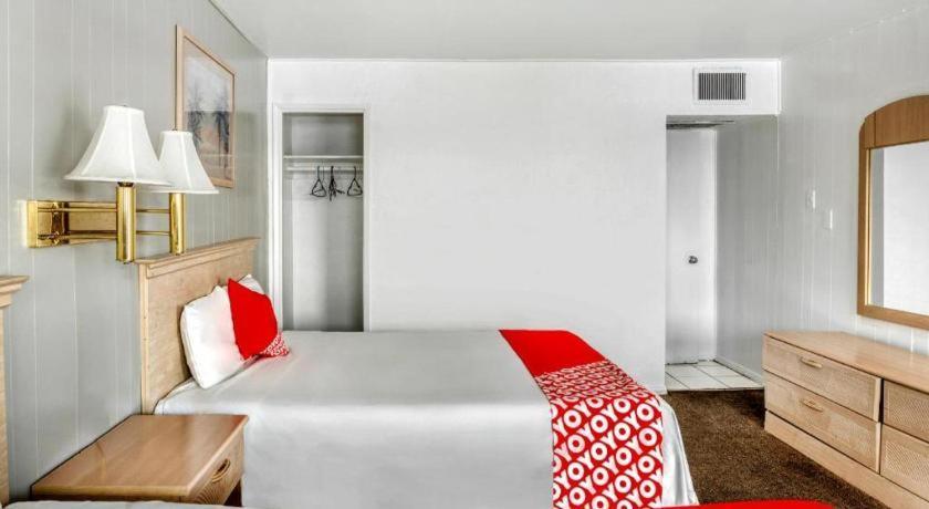 Oyo Gateway Motel Las Vegas North Strip/Fremont St. Area Εξωτερικό φωτογραφία