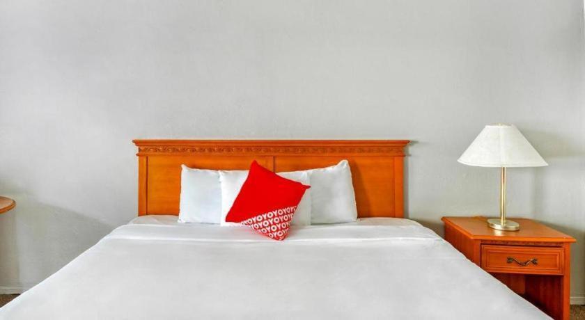 Oyo Gateway Motel Las Vegas North Strip/Fremont St. Area Εξωτερικό φωτογραφία